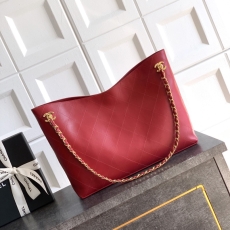 Chanel Hobo Bags